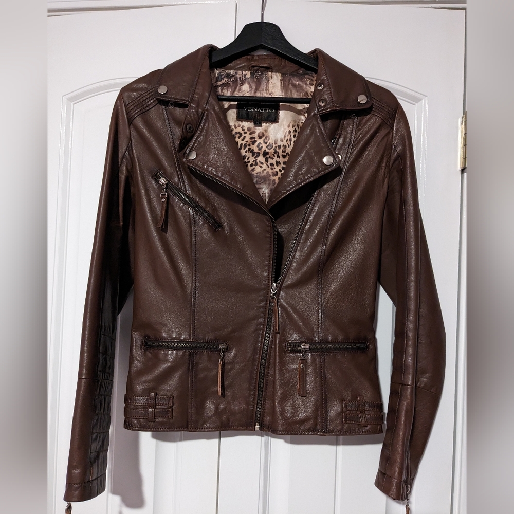 Venatto 100% leather biker jacket